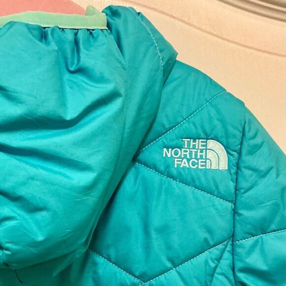 The North Face Girls’ Reversible Full-Zip Hooded Puffer Insulated Jacket Size 5 - Picture 7 of 8